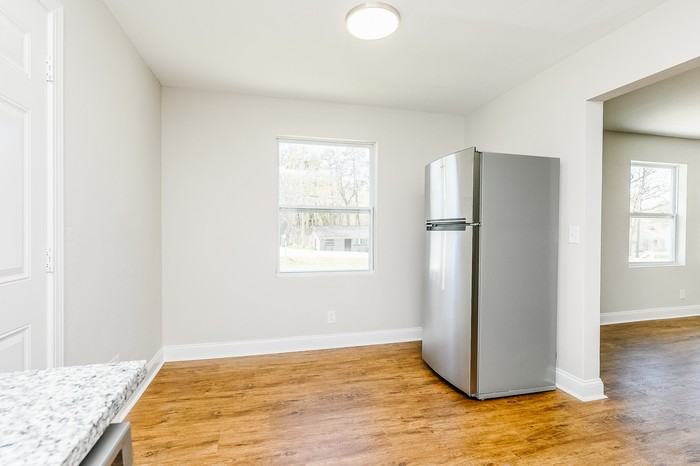 3 Gilbert Ct - Photo 4 of 19