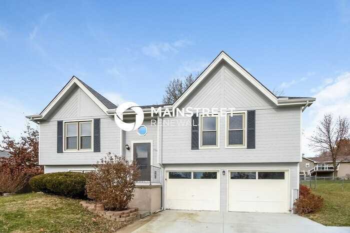 406 W 19th St