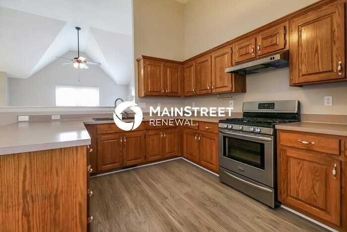 406 W 19th St - Photo 7 of 17