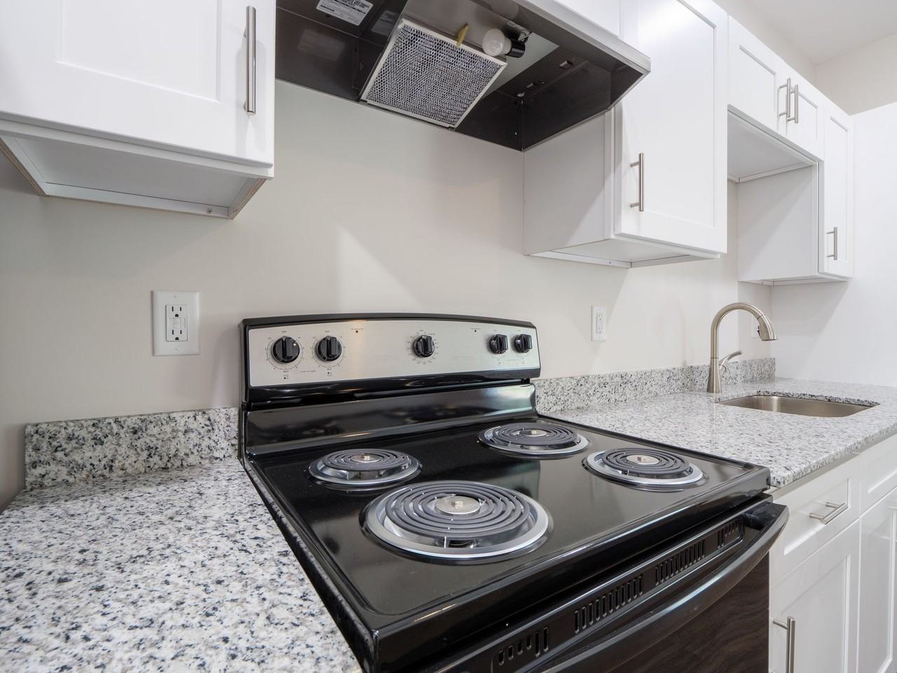 Houston Court 1 Bedroom 1 Bath Apartments In Valdosta - Photo 6 of 13