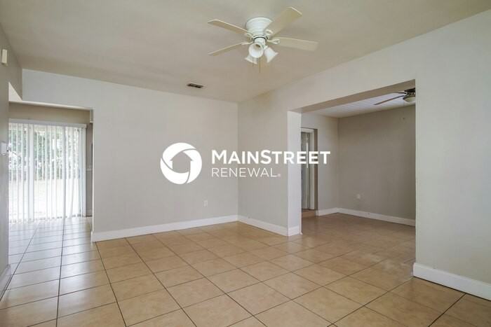 5018 Indialantic Dr - Photo 4 of 16