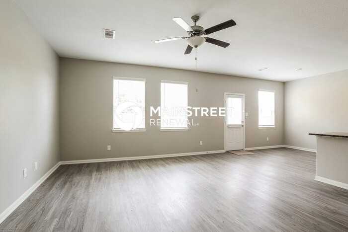 27130 Leonardo Dr - Photo 5 of 17