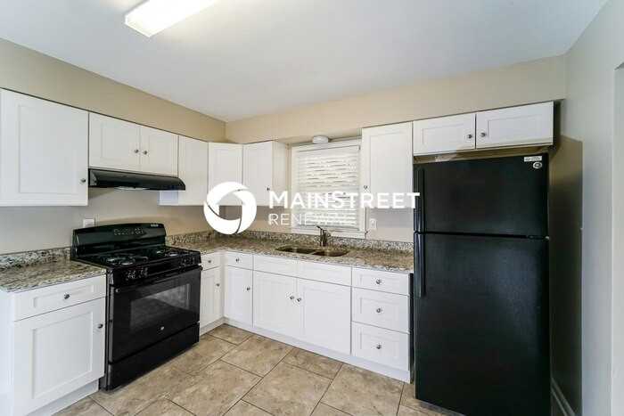 9400 Aristides Dr - Photo 7 of 17
