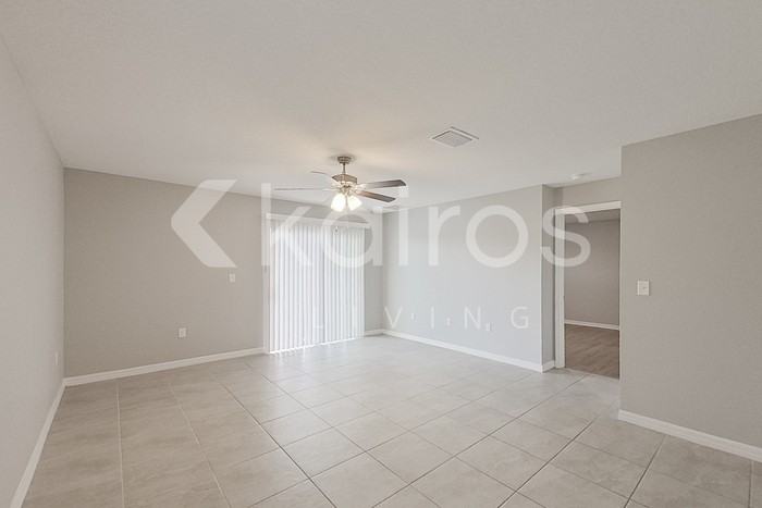 8513 Indian Laurel Ln - Photo 5 of 33