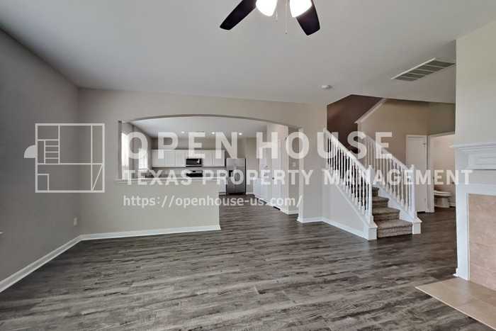2902 Crestbrook Bend Ln - Photo 5 of 23