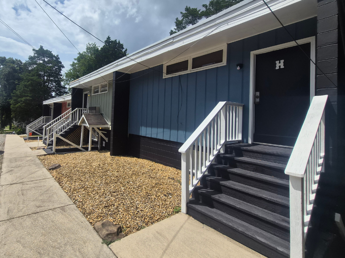 1411 Highland Ave Se #D