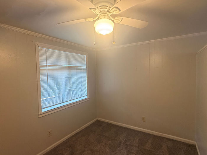 1411 Highland Ave Se #D - Photo 4 of 11