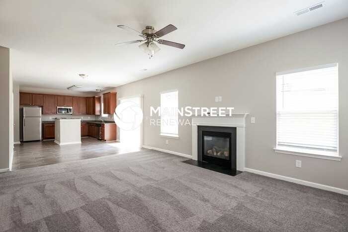 3718 Caldwell Ridge Pkwy - Photo 3 of 17