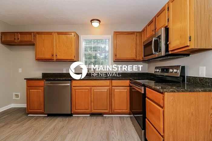 437 Indian Hill Rd - Photo 6 of 17