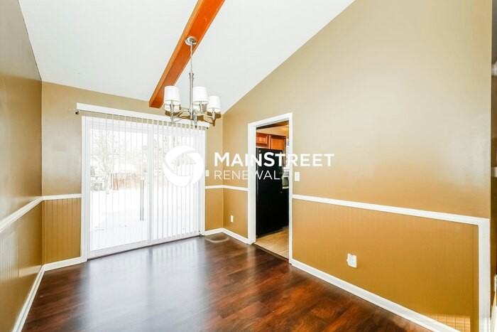 5510 Milhouse Rd - Photo 7 of 18
