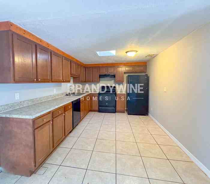 6020 George Wood Ln W - Photo 6 of 18