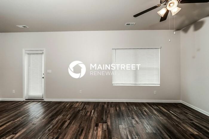 75 Sussex Rd - Photo 5 of 17