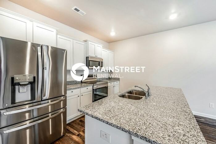 75 Sussex Rd - Photo 7 of 17