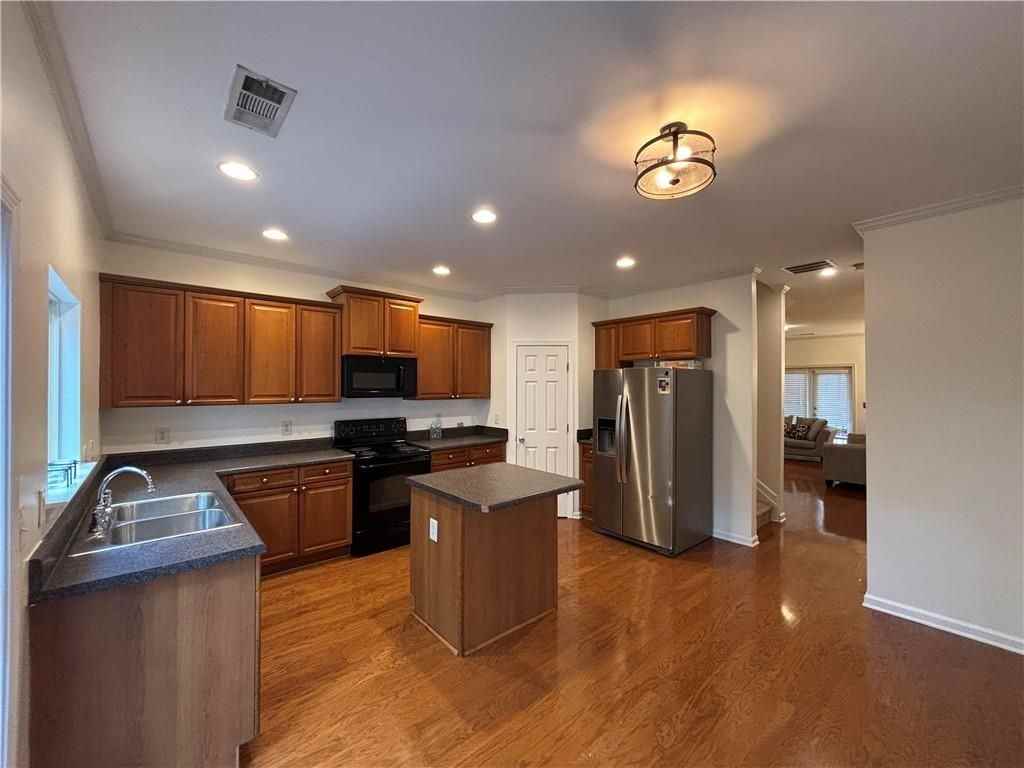1161 Liberty Pkwy Nw - Photo 6 of 16