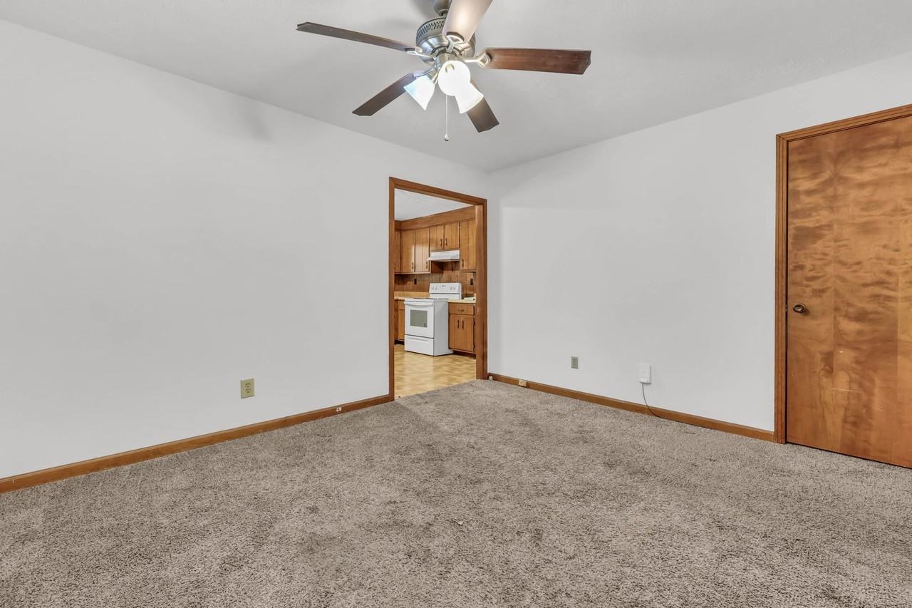 88 Seminole Trl - Photo 4 of 18