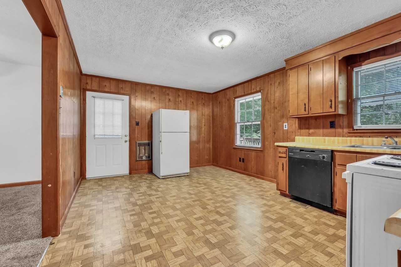 88 Seminole Trl - Photo 6 of 18