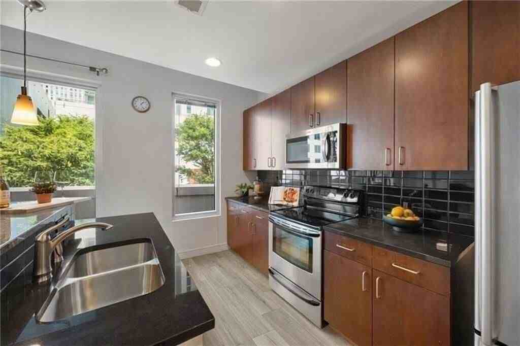 44 Peachtree Pl Ne ##428 - Photo 5 of 25