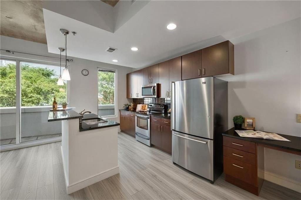 44 Peachtree Pl Ne ##428 - Photo 6 of 25