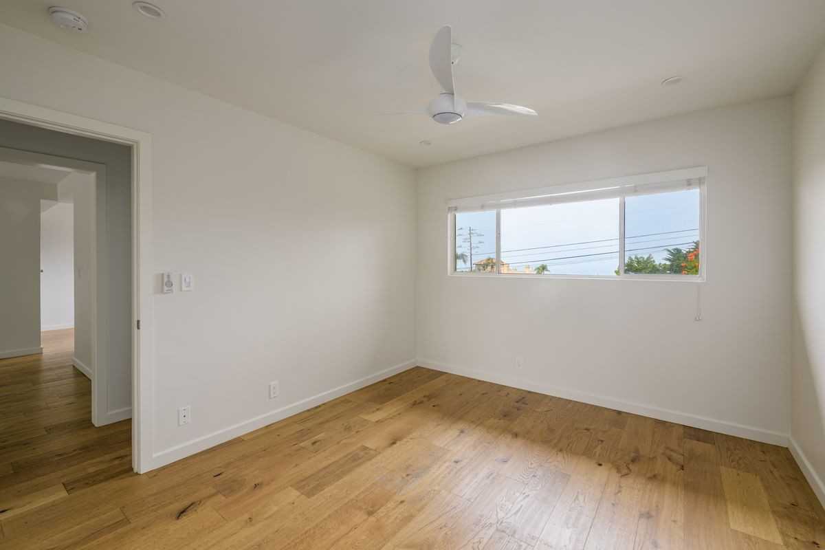 Birdview Ave - Photo 5 of 8