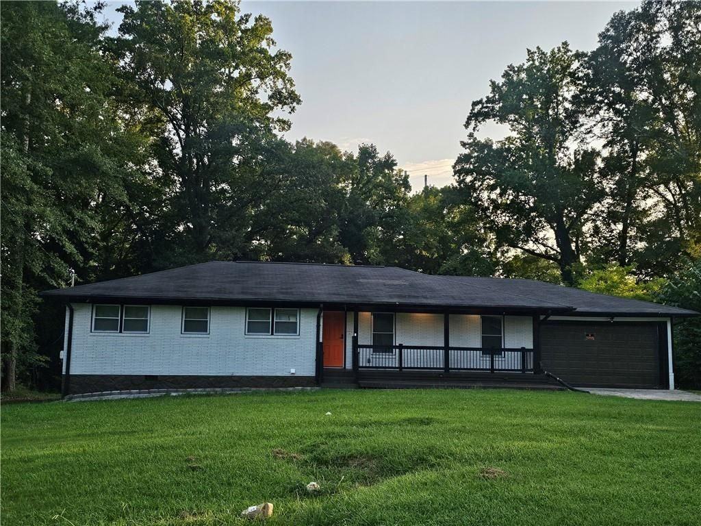 1931 Shepherd Cir Sw - Photo 2 of 10