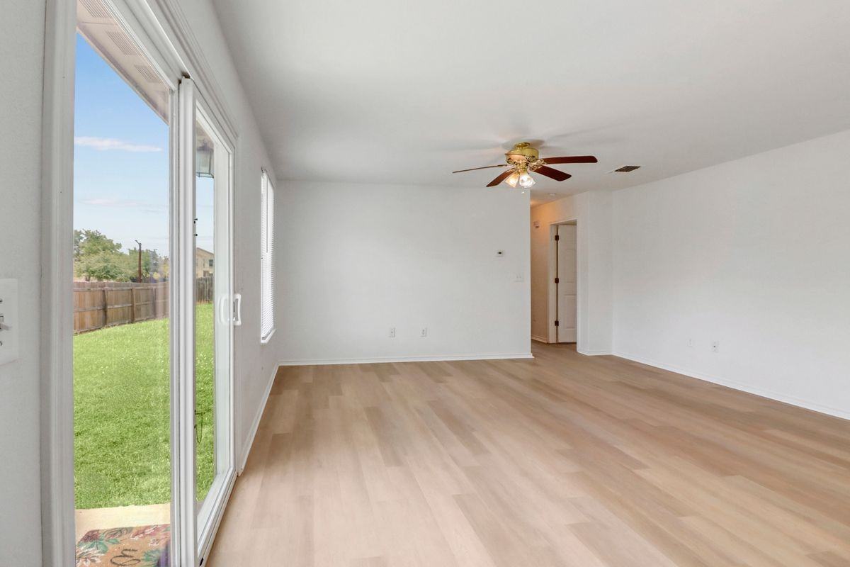 11247 Dublin Trce - Photo 3 of 16