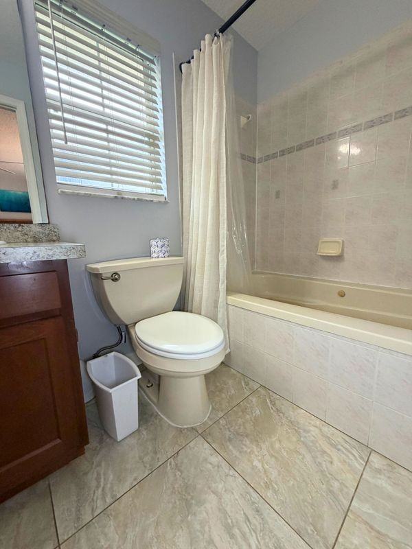152 Meadow Ave - Photo 4 of 42