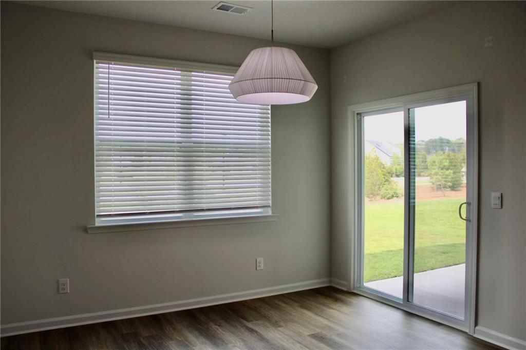 102 Fremont Ln - Photo 5 of 12