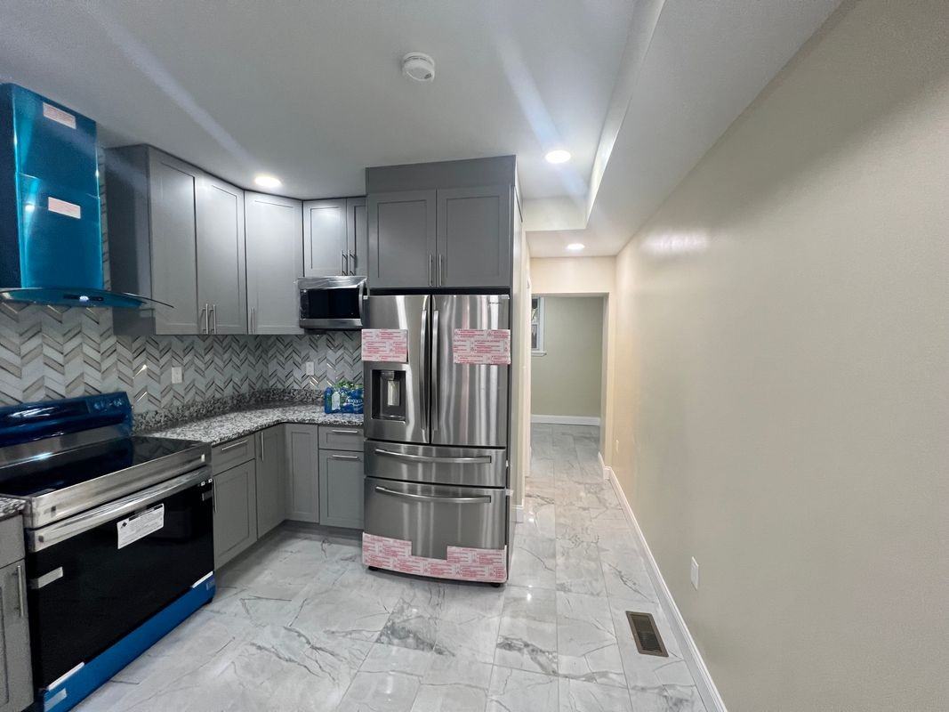 1428 S 15th St - Photo 3 of 17