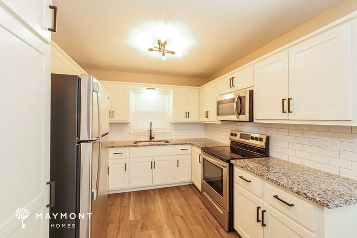 3200 Se 6th Ct - Photo 6 of 13