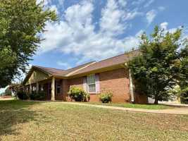 featured image of 115 Country Charm Ln