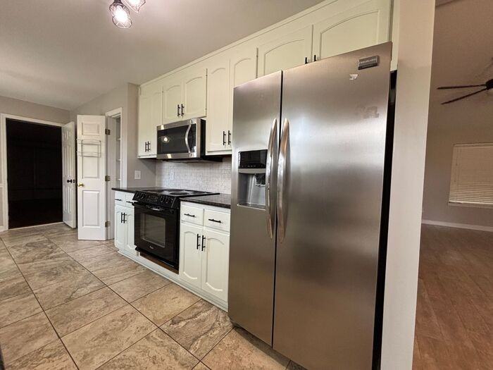 115 Country Charm Ln - Photo 7 of 31