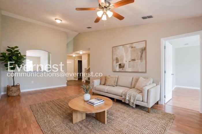 3435 Village Green Ct - Photo 6 of 22