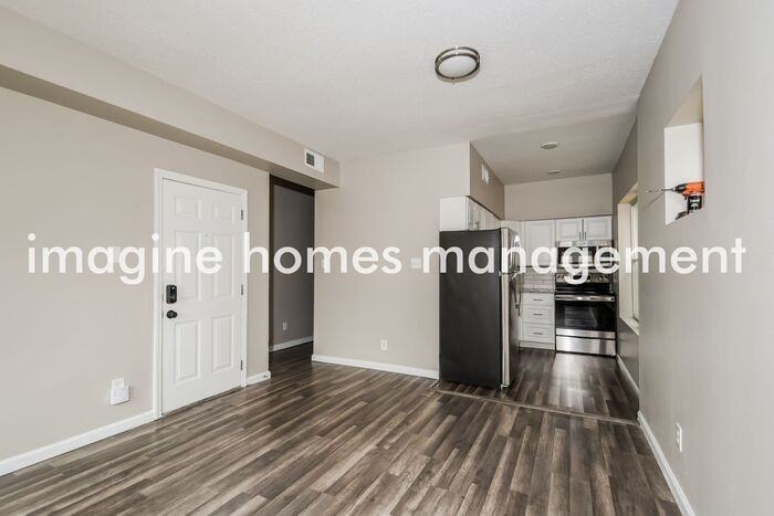 4258 Mcpherson Ave #2B - Photo 7 of 18