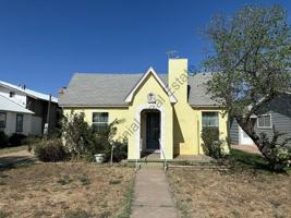 featured image of 1208 Ross St