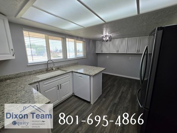 44 W 150 N - Photo 5 of 45