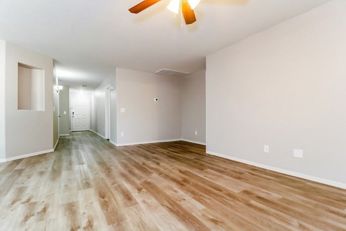 2436 S 71st Dr - Photo 5 of 21