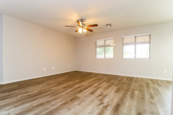 2436 S 71st Dr - Photo 6 of 21