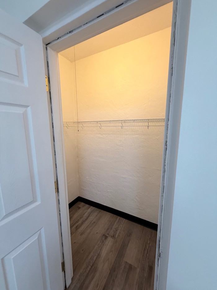 115 E Middle St #1 - Photo 3 of 15