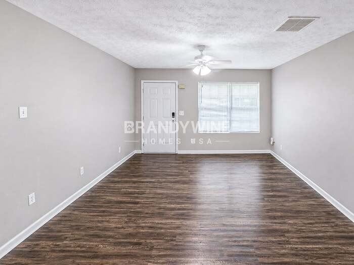 6120 Flagstaf Walk - Photo 5 of 26