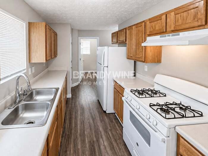 6120 Flagstaf Walk - Photo 6 of 26