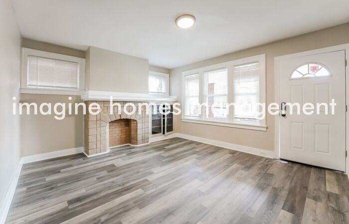 1603 Chislett St - Photo 4 of 13