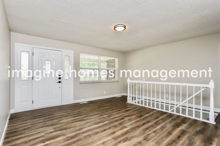 701 Whitewillow Ln - Photo 4 of 20