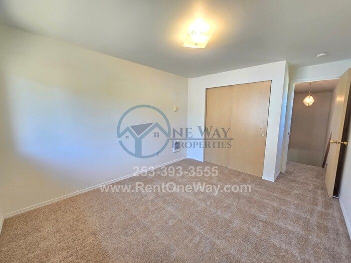610 11th Ave - Photo 7 of 16