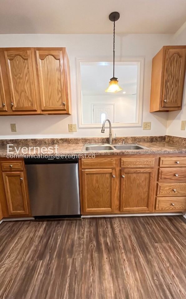 2280 Aurelia Ct - Photo 6 of 24