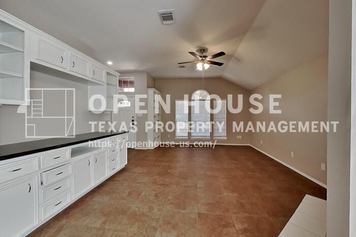 21027 Terrace View Dr - Photo 4 of 21