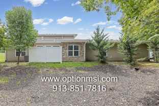 422 N Clayview Dr - Photo 1 of 1