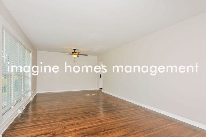 8914 Chickasaw Dr - Photo 6 of 17