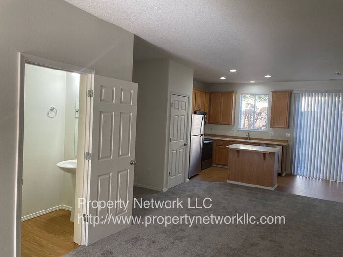 5937 Se 16th Loop - Photo 2 of 15