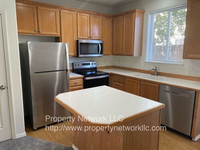 5937 Se 16th Loop - Photo 3 of 15
