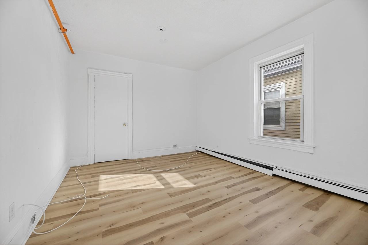 528 Charles St #2 - Photo 2 of 11